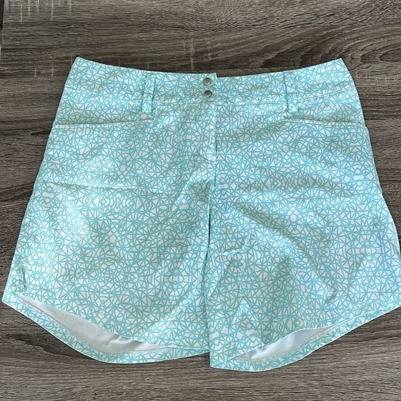 ⭐️ADIDAS, Athleticwear Shorts,Perfect Condition,Easy Snap Close,Quick-Dry,Size 4 - Picture 4 of 10